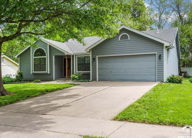 Property at 2520 Kensington Rd, Lawrence, KS 66046, 3 beds, 2 baths