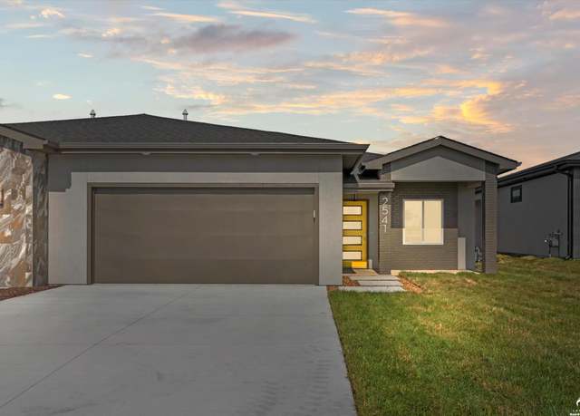 Property at 2541 Wanda Way, Lawrence, KS 66046, 3 beds, 2.5 baths