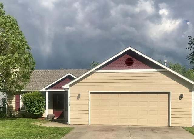 Property at 2800 Meadow Dr, Lawrence, KS 66047, 3 beds, 2 baths