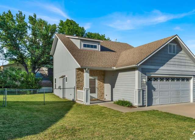 Property at 2620 Knollbrook Ct, Lawrence, KS 66046, 3 beds, 2.5 baths