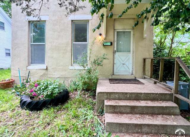 Property at 1025 Connecticut St, Lawrence, KS 66044, 3 beds, 1 bath