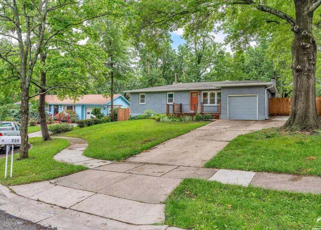 Property at 725 Shelburn Pl, Lawrence, KS 66046, 5 beds, 2.5 baths