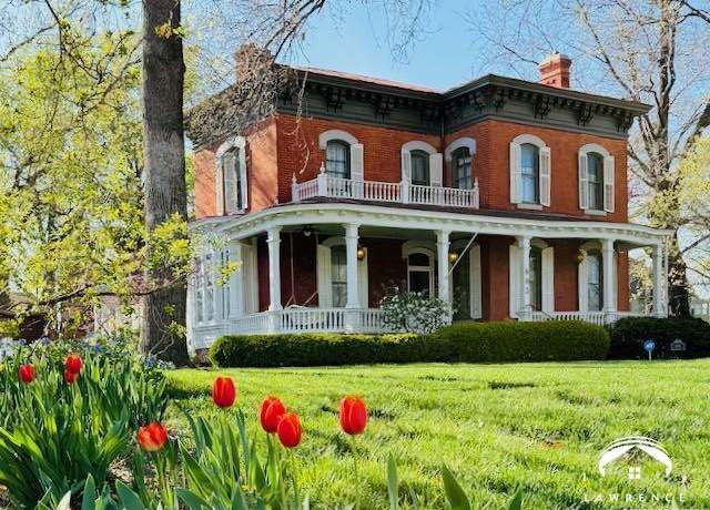 Property at 603 Ohio St, Lawrence, KS 66044, 5 beds, 2 baths
