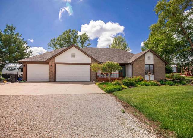 Property at 6045 SE 61st St, Tecumseh, KS 66542, 5 beds, 3.5 baths