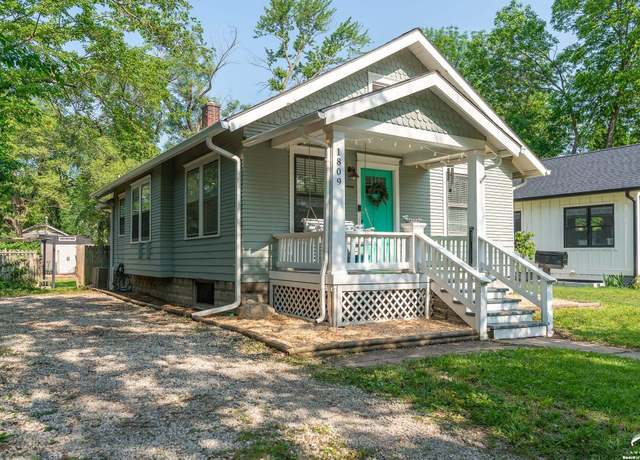 Property at 1809 Illinois St, Lawrence, KS 66044, 3 beds, 1 bath