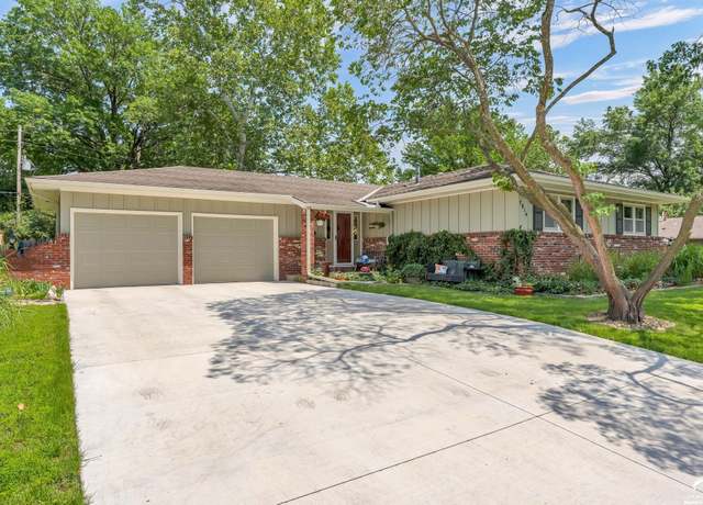 Property at 2814 Maine Ct, Lawrence, KS 66046, 3 beds, 2 baths