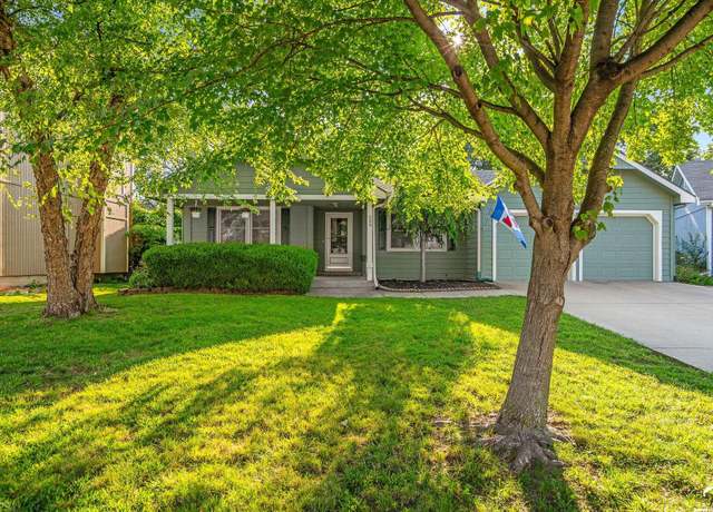 Property at 609 Chouteau Ct, Lawrence, KS 66049, 3 beds, 2 baths