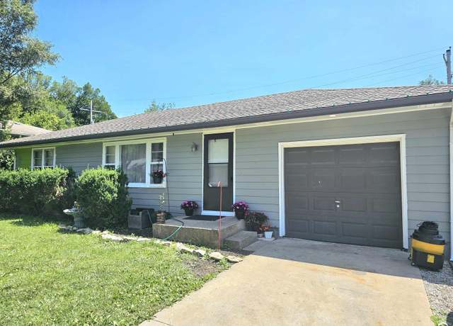 Property at 837 W 22nd Ter, Lawrence, KS 66046, 2 beds, 1 bath