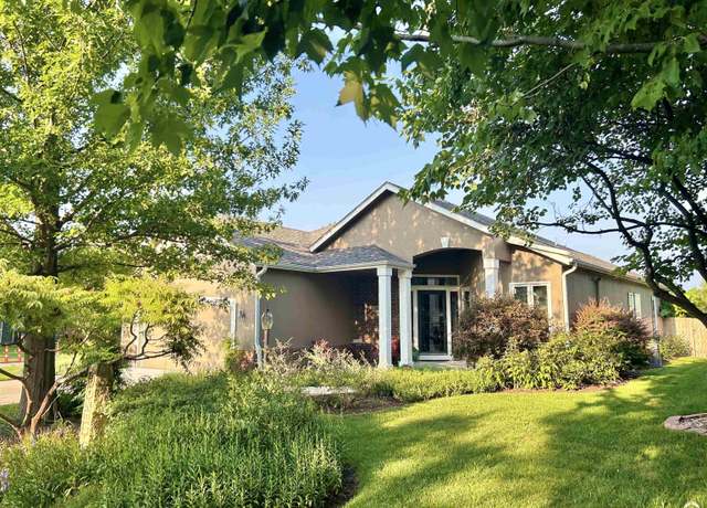 Property at 568 Brentwood Dr, Lawrence, KS 66049, 3 beds, 3 baths