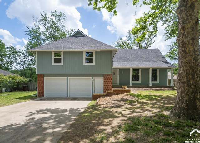 Property at 3505 W 10th Ter, Lawrence, KS 66049, 6 beds, 3.5 baths