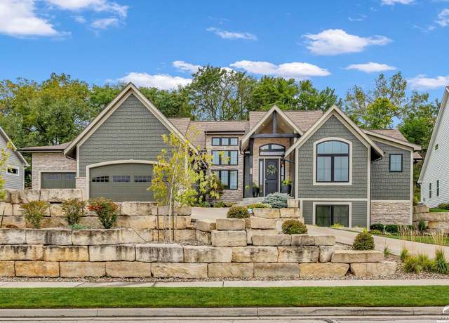 Property at 225 Landon Ct, Lawrence, KS 66049, 5 beds, 3.5 baths