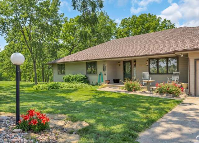 Property at 4848 SE 53rd St, Berryton, KS 66409, 5 beds, 3.5 baths