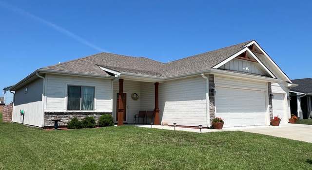 Property at 2512 E 26th St, Lawrence, KS 66046, 3 beds, 2 baths