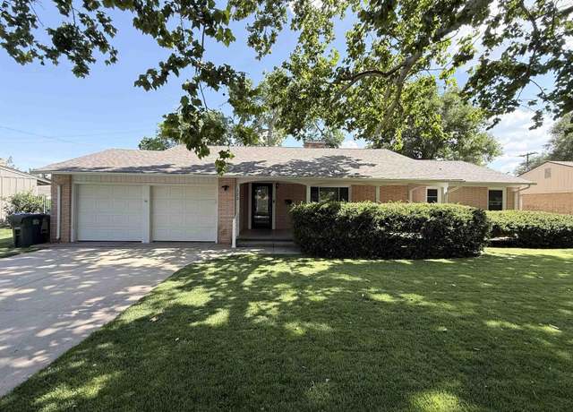 Property at 123 Downing Rd, Hutchinson, KS 67502, 3 beds, 4 baths
