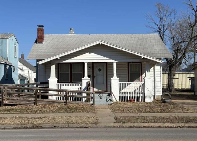 Property at 1218 N Monroe St, Hutchinson, KS 67501, 2 beds, 1 bath