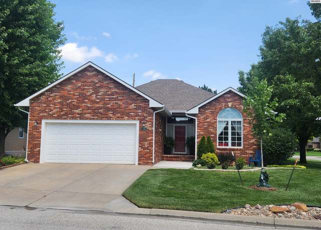 Property at 530 E 39th Ct, Hutchinson, KS 67502, 4 beds, 3 baths