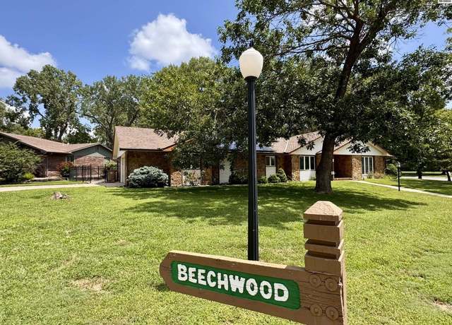 Property at 2 Beechwood Ln, Hutchinson, KS 67502, 4 beds, 2.5 baths