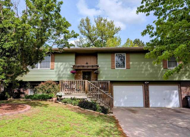Property at 1308 Northglen St, Mcpherson, KS 67460, 3 beds, 3 baths