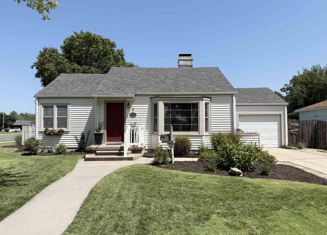Property at 2 E 28th Ave, Hutchinson, KS 67502, 2 beds, 1 bath