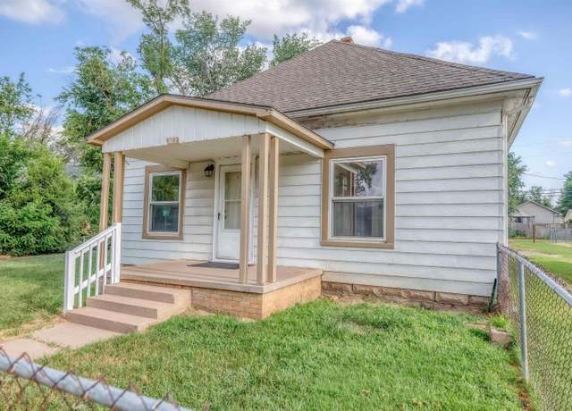 Property at 927 E 10th Ave, Hutchinson, KS 67501, 2 beds, 1 bath
