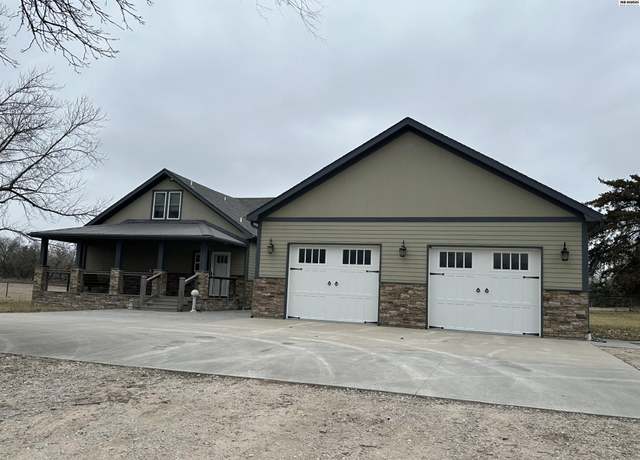 Property at 1006 E 69th Ave, Hutchinson, KS 67502, 3 beds, 4 baths