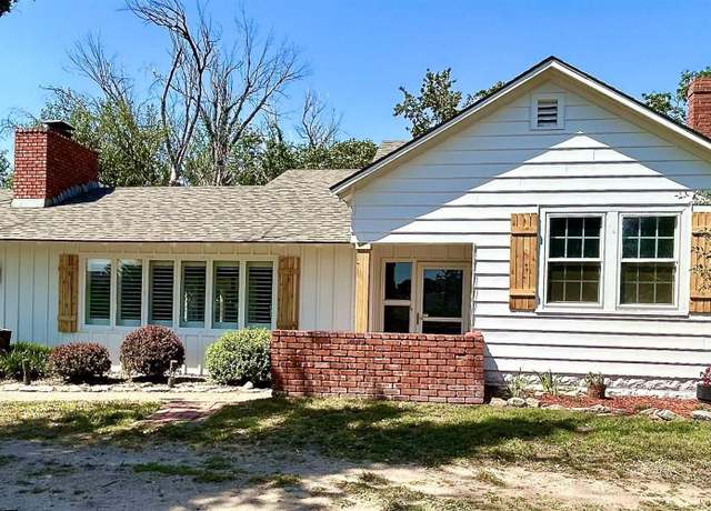 Property at 1408 E 23rd Ave, Hutchinson, KS 67502, 3 beds, 2 baths
