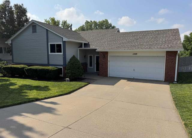 Property at 1409 Riverview Rd, Pratt, KS 67124, 3 beds, 2 baths