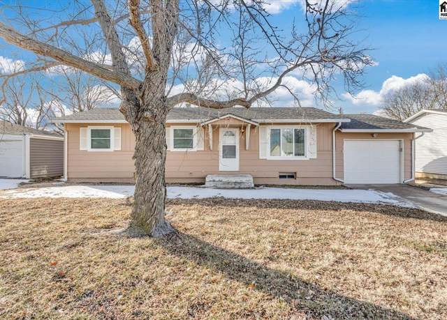Property at 23 Detroit Dr, South Hutchinson, KS 67505, 3 beds, 1.5 baths