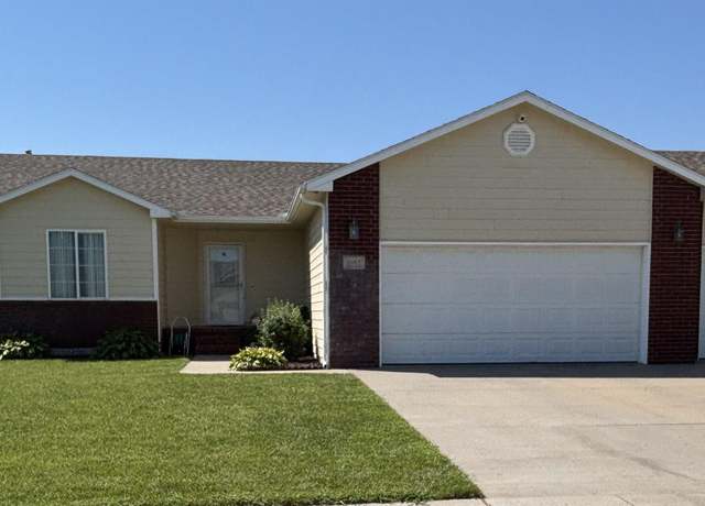 Property at 1001 E 36th Ave, Hutchinson, KS 67502, 6 beds, 3 baths
