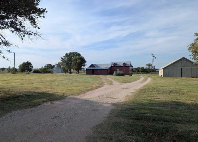 Property at 9310 E 95th Ave, Buhler, KS 67522, 5 beds, 2 baths