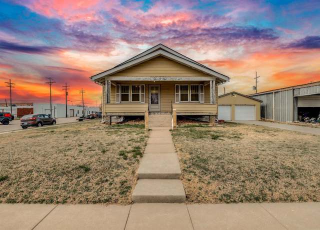 Property at 201 N Grand Ave, Lyons, KS 67554, 3 beds, 1 bath