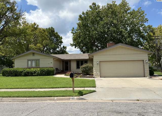 Property at 65 Eastwood Dr, Hutchinson, KS 67502, 5 beds, 3 baths