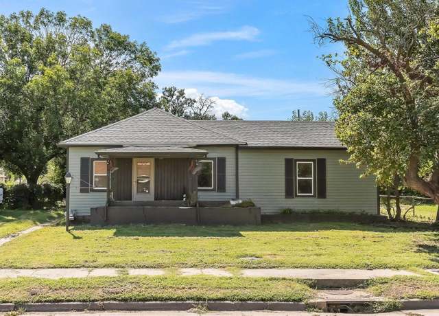 Property at 321 Liberty St, Hutchinson, KS 67501, 3 beds, 2 baths
