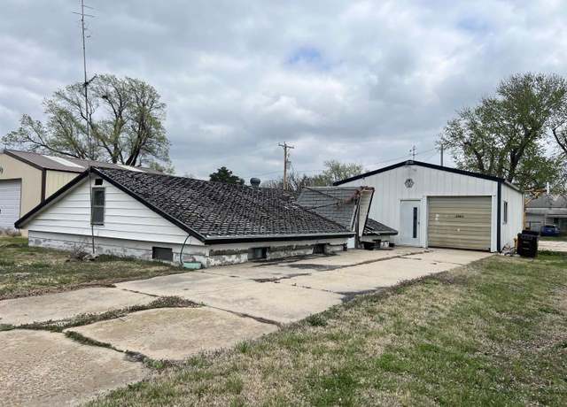 Property at 207 N 6th St, Canton, KS 67460, 0.5 baths