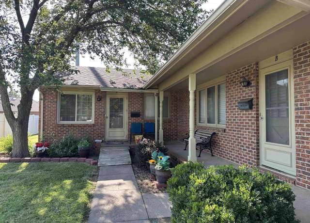 Property at 2405 Old Ox Rd, Hutchinson, KS 67502, 4 beds, 2 baths
