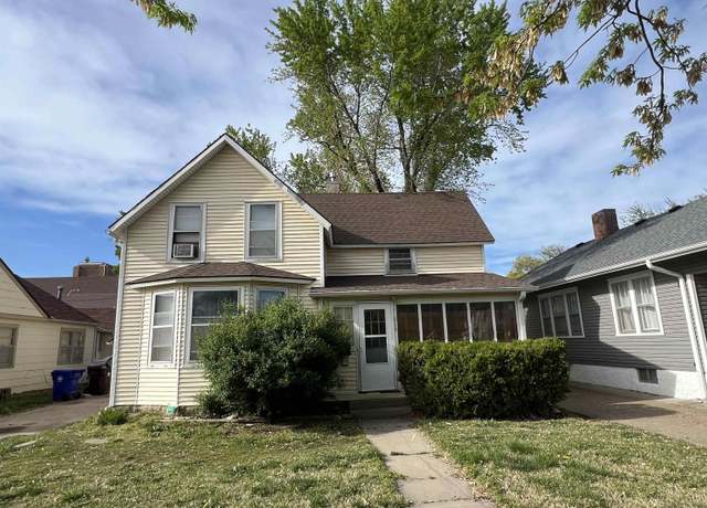 Property at 619 E Kansas Ave, Mcpherson, KS 67460, 3 beds, 2 baths