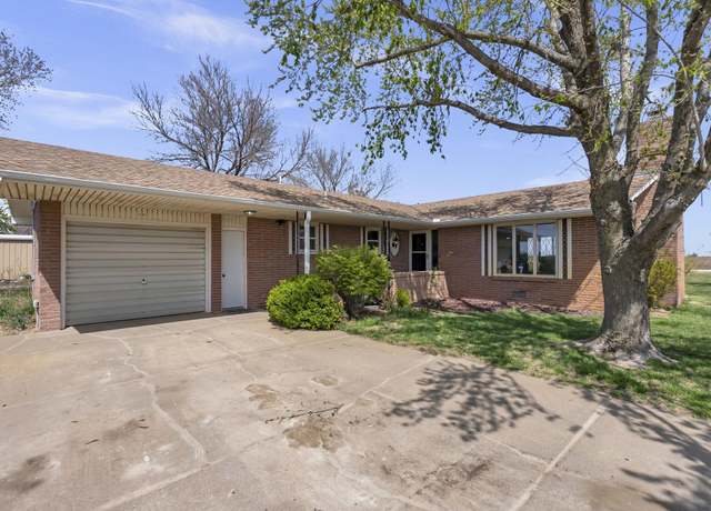 Property at 1287 11th Ave, Mcpherson, KS 67460, 3 beds, 2 baths