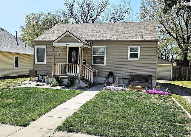 Property at 1008 S Walnut St, Mcpherson, KS 67460, 3 beds, 3 baths