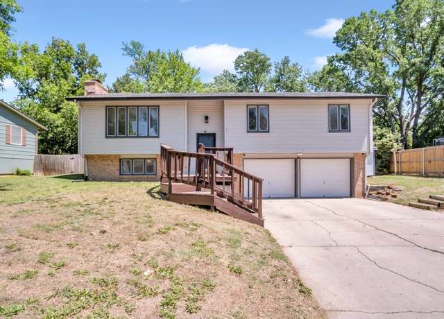 Property at 1304 Northglen St, Mcpherson, KS 67460, 3 beds, 2 baths