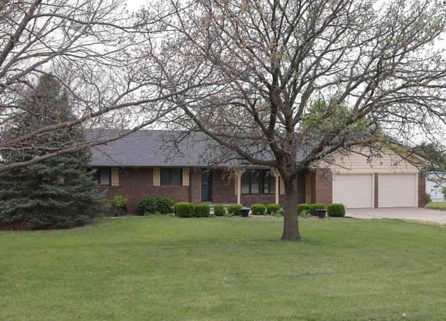 Property at 991 15th Ave, Mcpherson, KS 67460, 3 beds, 3 baths