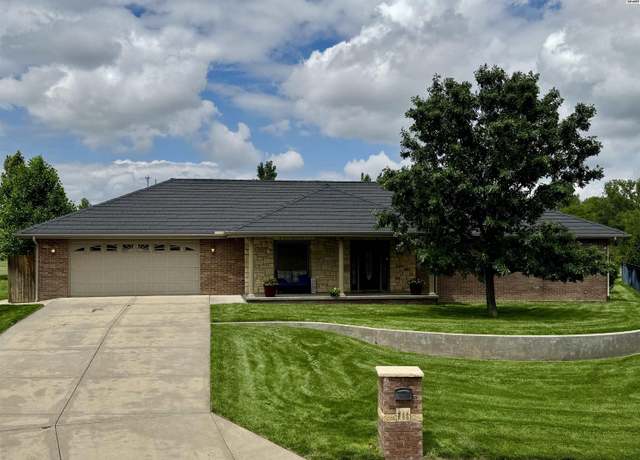 Property at 500 Green Ct, Pratt, KS 67124, 5 beds, 3.5 baths