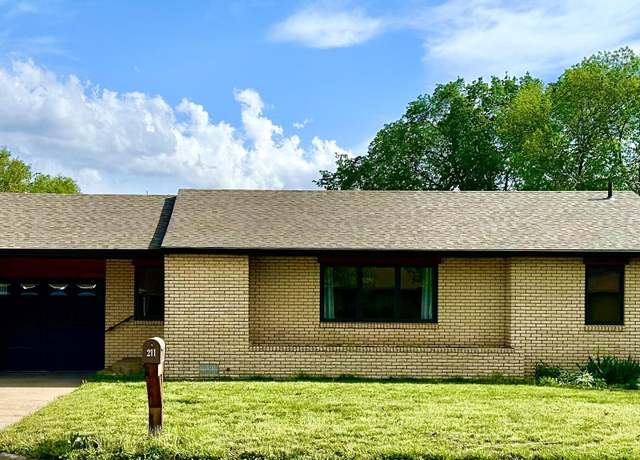 Property at 211 W Washington Ave, Sterling, KS 67579, 2 beds, 2 baths