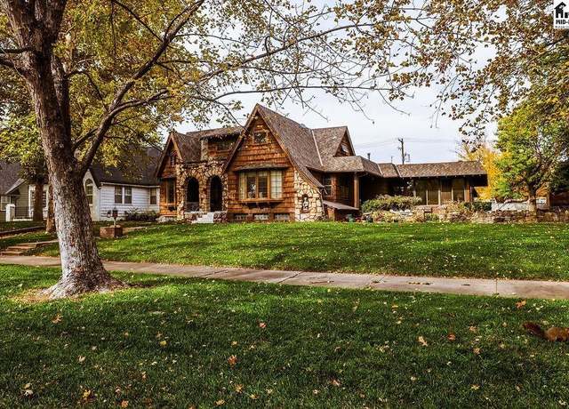 Property at 314 E 16th St, Hutchinson, KS 67501, 3 beds, 4 baths