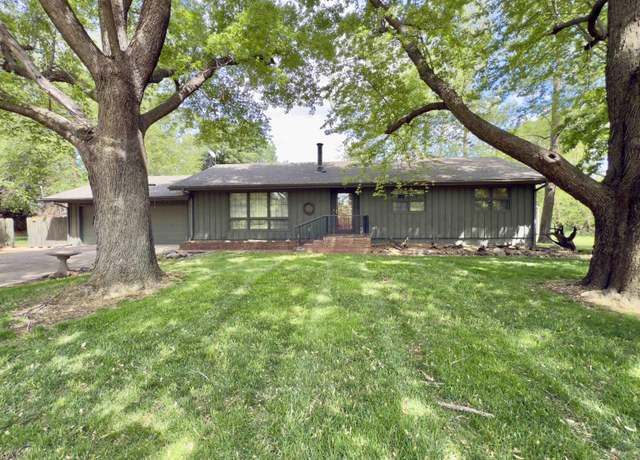 Property at 5200 N Lorraine St, Hutchinson, KS 67502, 3 beds, 2.5 baths