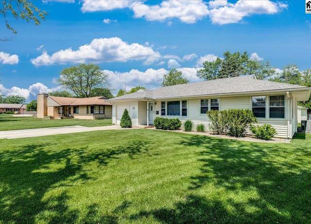 Property at 126 Carlton Rd, Hutchinson, KS 67502, 4 beds, 1.5 baths