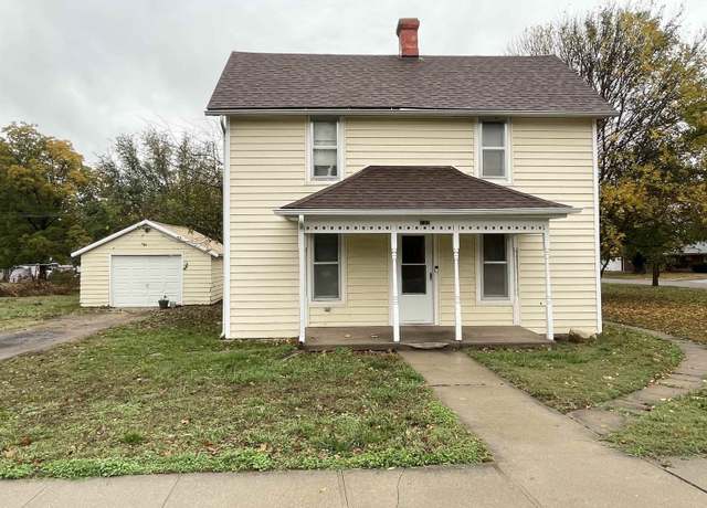 Property at 122 S Wichita Ave, Haven, KS 67543, 3 beds, 1 bath