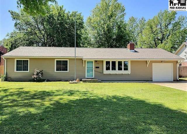 Property at 219 Countryside Dr, Hutchinson, KS 67502, 4 beds, 2 baths