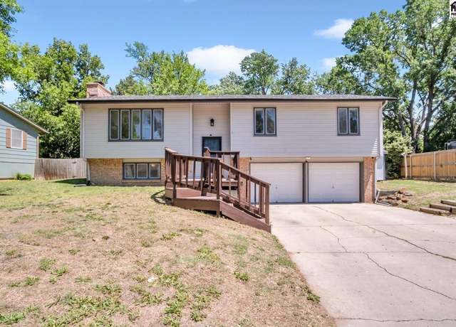 Property at 1304 Northglen St, Mcpherson, KS 67460, 3 beds, 2 baths