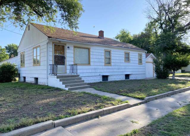 Property at 740 W 14th Ave, Hutchinson, KS 67501, 2 beds, 1 bath