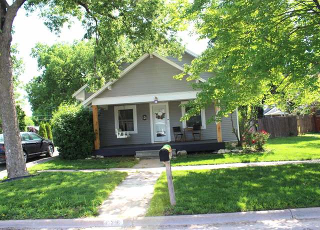 Property at 126 N Roosevelt St, Marion, KS 66861, 3 beds, 1 bath